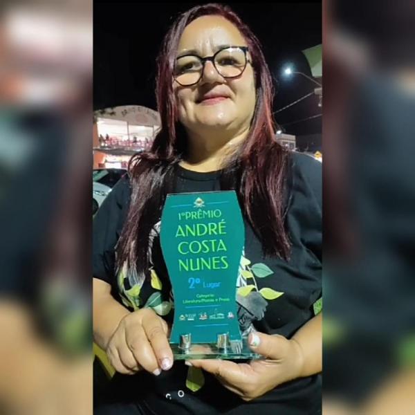 Poetisa de Uruará, Eliane Coelho, conquista 2º lugar na FLIX em Altamira com o poema ‘Consciência Negra’